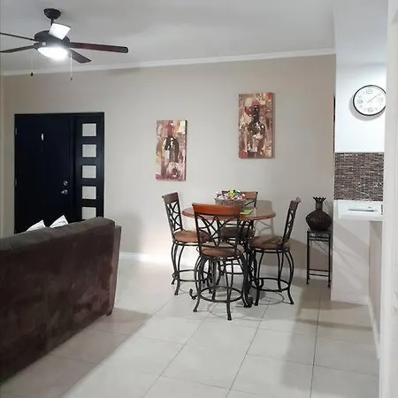 Choose To Be Happy At Brompton Estates - One And Two Bedroom With Pool Kingston Exterior photo